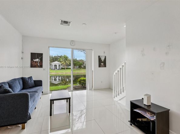 3563 NW 13th St, Lauderhill FL 33311