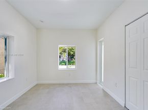 1139 NW 37th St, Miami FL 33127