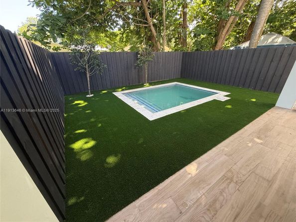 3616 Thomas Ave, Miami FL 33133