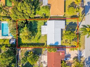 1522 NE 148th St, Miami FL 33161