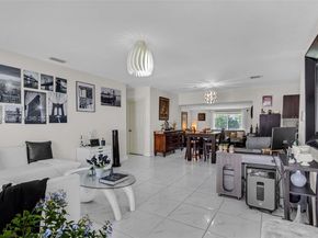 1522 NE 148th St, Miami FL 33161