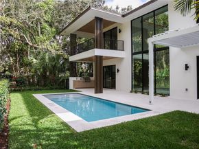 1133 Prosperity Village Dr, North Palm Beach FL 33410