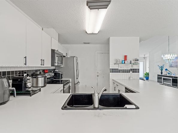 25053 SW 129th Pl, Homestead FL 33032