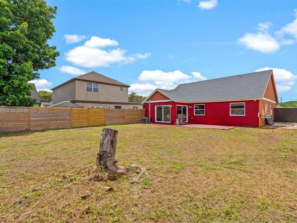 25053 SW 129th Pl, Homestead FL 33032