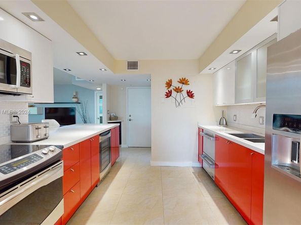 1912 S Ocean Dr 12C, Hallandale Beach FL 33009