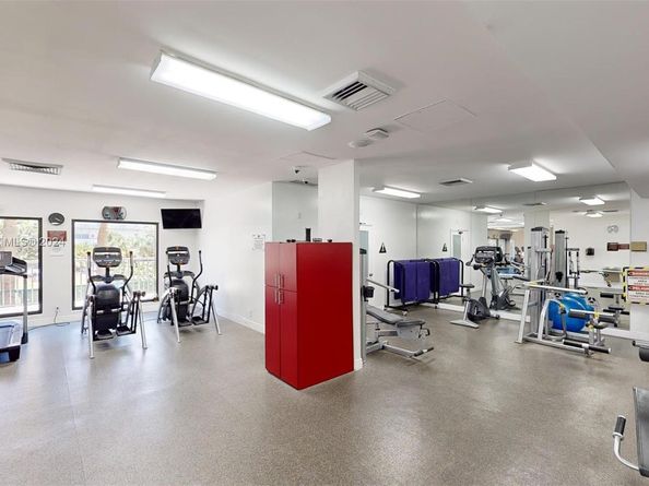 1912 S Ocean Dr 12C, Hallandale Beach FL 33009