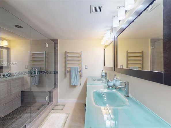 1912 S Ocean Dr 12C, Hallandale Beach FL 33009