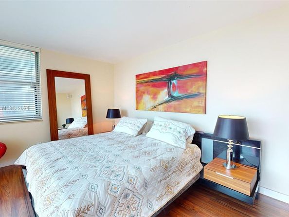 1912 S Ocean Dr 12C, Hallandale Beach FL 33009