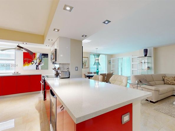 1912 S Ocean Dr 12C, Hallandale Beach FL 33009