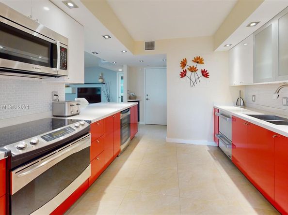 1912 S Ocean Dr 12C, Hallandale Beach FL 33009