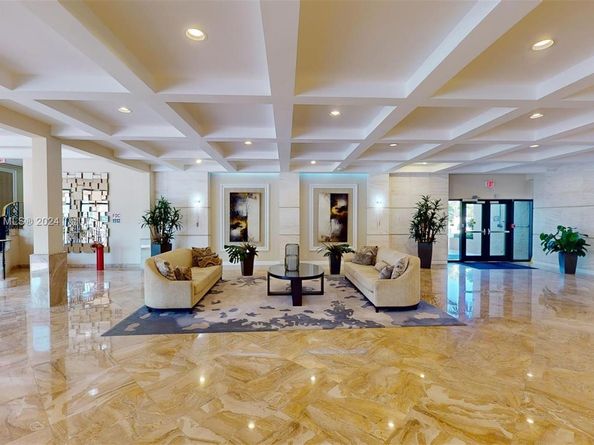 1912 S Ocean Dr 12C, Hallandale Beach FL 33009