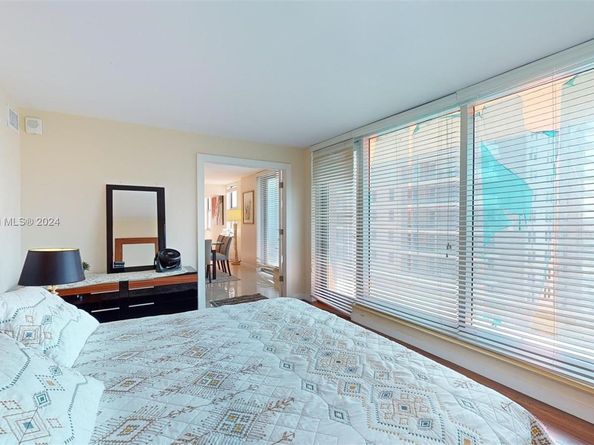 1912 S Ocean Dr 12C, Hallandale Beach FL 33009