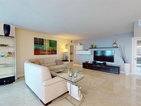 1912 S Ocean Dr 12C, Hallandale Beach FL 33009