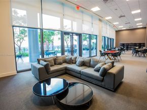 1600 NE 1st Ave 2816, Miami FL 33132