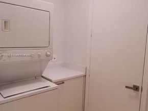 15051 Royal Oaks Ln 106, North Miami FL 33181