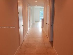 15051 Royal Oaks Ln 106, North Miami FL 33181