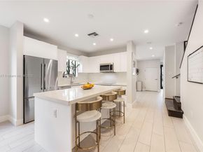 3174 Elizabeth St, Coconut Grove FL 33133