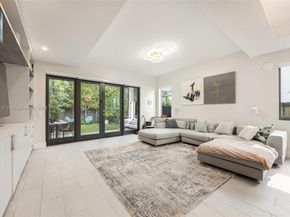 3174 Elizabeth St, Coconut Grove FL 33133