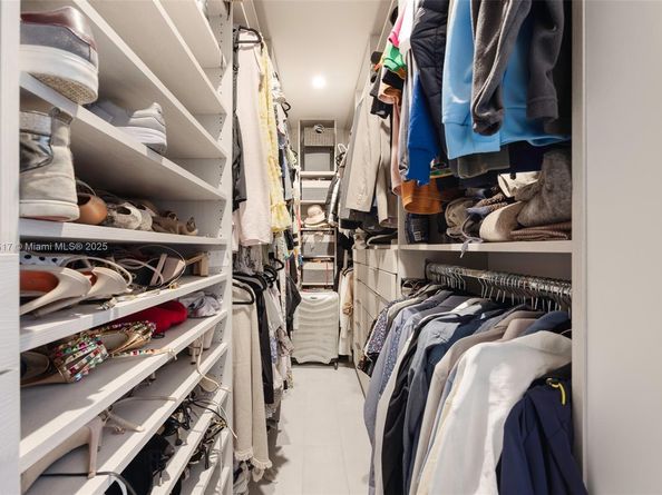 3174 Elizabeth St, Coconut Grove FL 33133