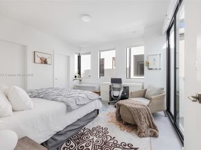 3174 Elizabeth St, Coconut Grove FL 33133