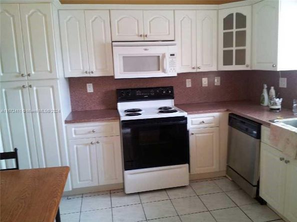 Undisclosed Address #A11672411, Miami FL 33193
