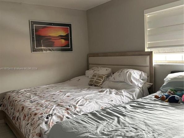 Undisclosed Address #A11672411, Miami FL 33193
