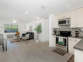 201 Columbus Pkwy, Hollywood FL 33021