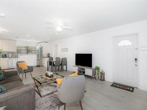 201 Columbus Pkwy, Hollywood FL 33021