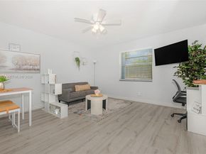 201 Columbus Pkwy, Hollywood FL 33021