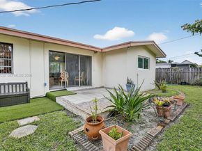 160 NW 34th St, Oakland Park FL 33309