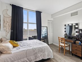 900 SW 8th St 505, Miami FL 33130