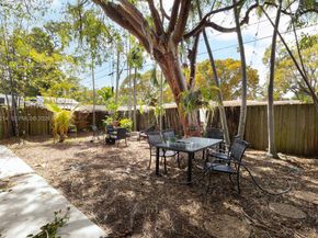 2710 SW 28th Ct, Miami FL 33133