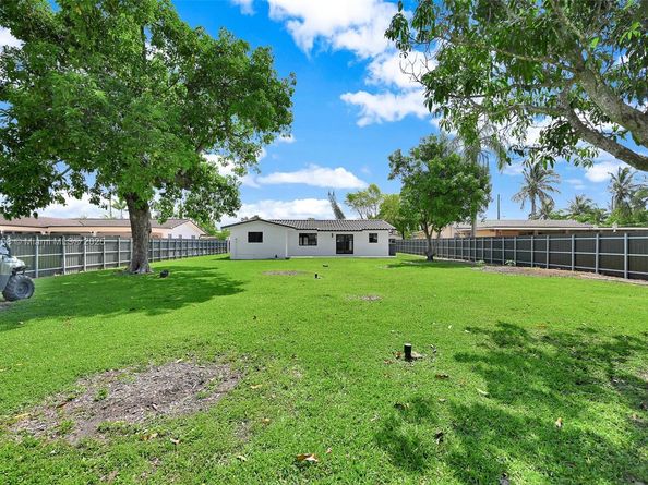 3420 SW 108th Ave, Miami FL 33165