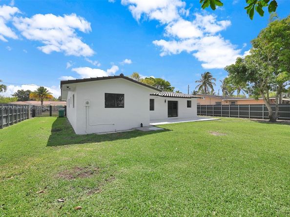 3420 SW 108th Ave, Miami FL 33165