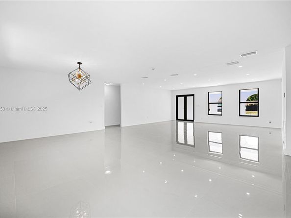 3420 SW 108th Ave, Miami FL 33165