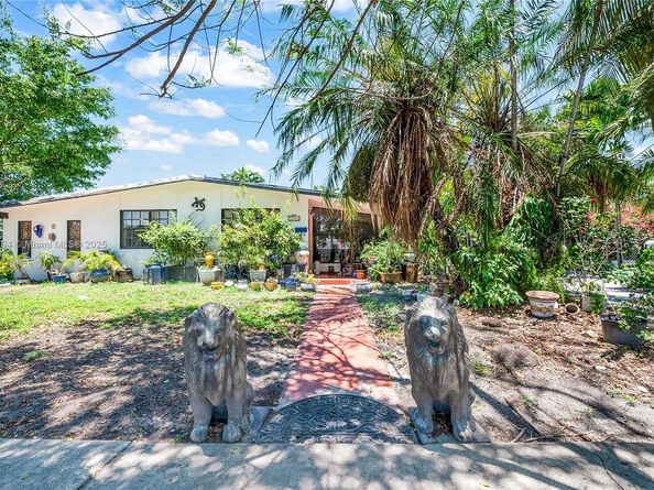 11351 SW 52nd Ter, Miami FL 33165