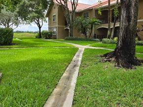 230 SW 117th Ter, Pembroke Pines FL 33025