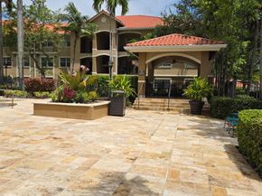 230 SW 117th Ter, Pembroke Pines FL 33025