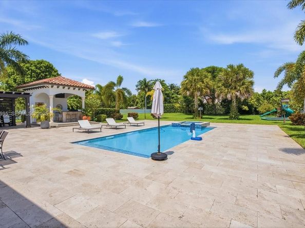 331 SW 124th Ave, Miami FL 33184