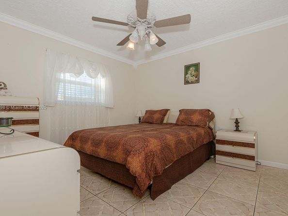 3990 NW 42nd Ave 302, Lauderdale Lakes FL 33319