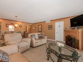 3990 NW 42nd Ave 302, Lauderdale Lakes FL 33319
