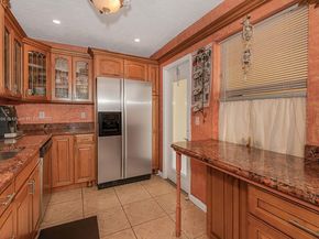 3990 NW 42nd Ave 302, Lauderdale Lakes FL 33319
