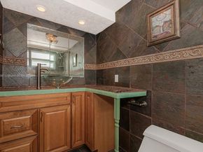 3990 NW 42nd Ave 302, Lauderdale Lakes FL 33319