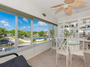 3990 NW 42nd Ave 302, Lauderdale Lakes FL 33319