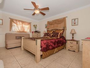 3990 NW 42nd Ave 302, Lauderdale Lakes FL 33319