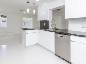 6610 Cody St, Hollywood FL 33024