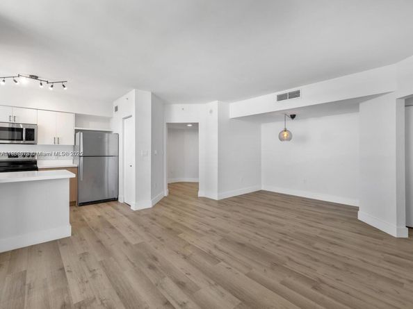 1330 West Ave 1511, Miami Beach FL 33139