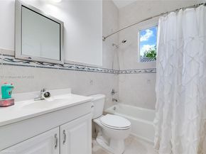 17050 SW 90th Ave, Palmetto Bay FL 33157