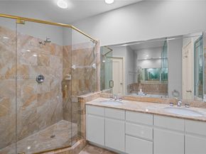 888 Brickell Key Dr 408, Miami FL 33131