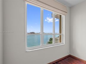 888 Brickell Key Dr 408, Miami FL 33131